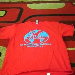 Gildan Red Short Sleeve Tee Vibrant Cotton Crew Neck
